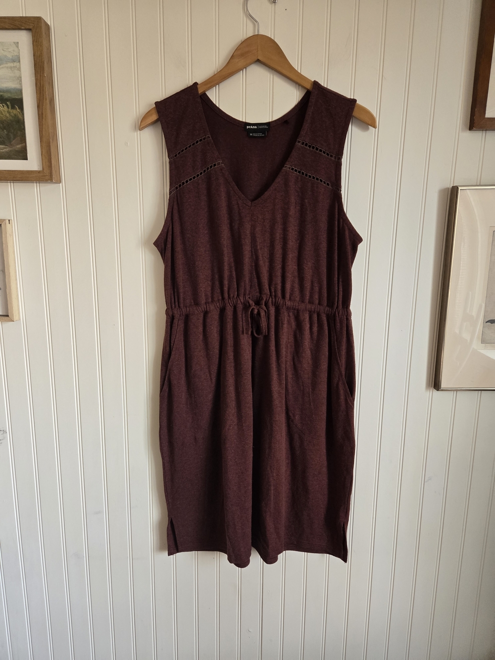 Prana Sleeveless N-neck Drawstring Jersey Midi Dress in Burgundy